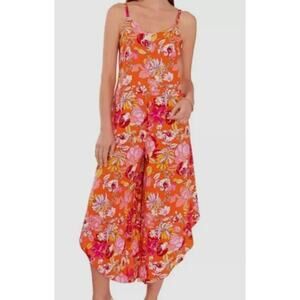 Ivy Street Women’s Small Orange Floral Flowy Jumpsuit Romper